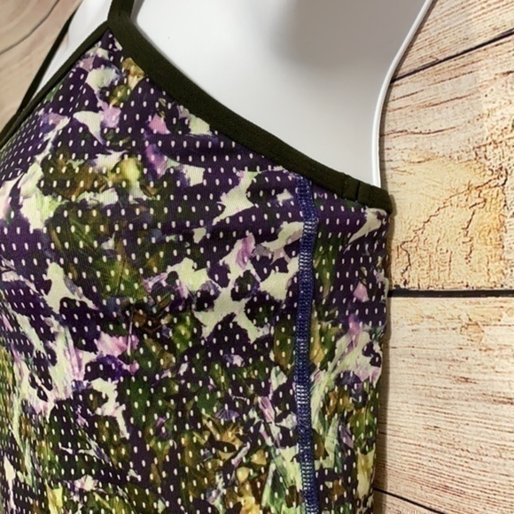 Lululemon Power Y Tank!! - Picture 5 of 13